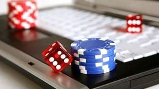 Layar konfirmasi tiket lotere dengan pilihan nomor dan detail taruhan di grandbet888